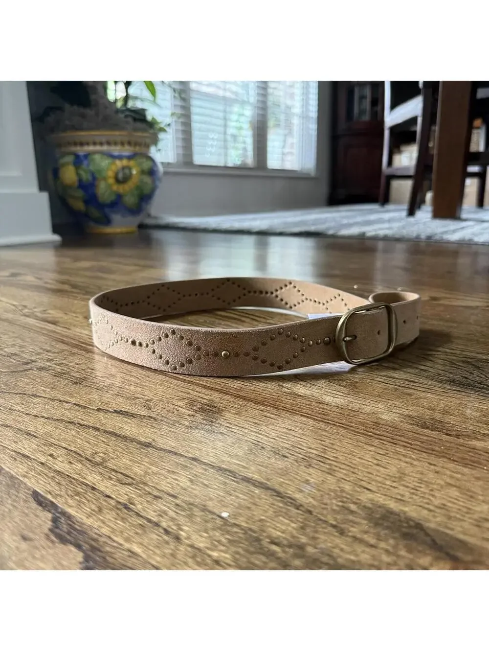 ✨ Abercrombie & Fitch Studded Leather Belt